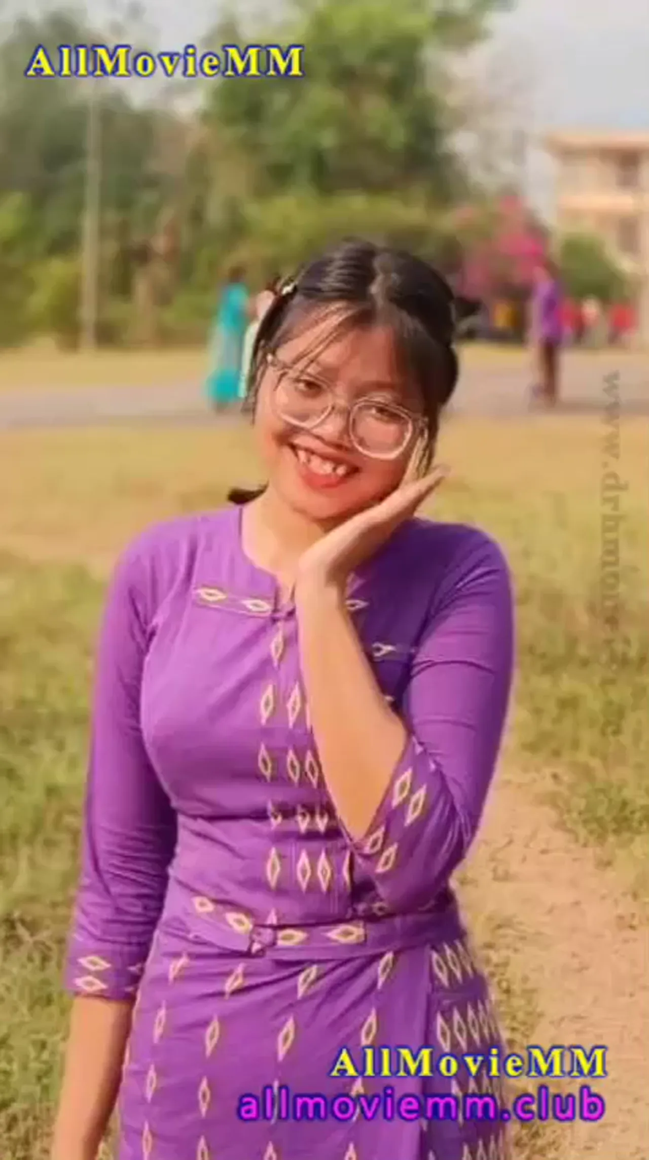 မျက်မှန်နဲ့ဆော်တွေဆိုအမုန်းထန်တာဟ