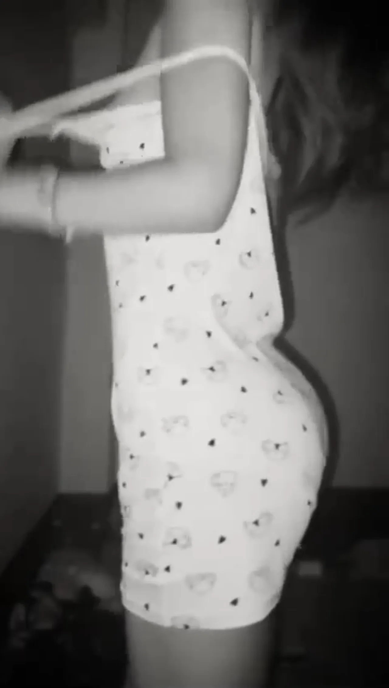 Tiktok ဆယ်လီမလေး အိမ့်ဘဲ့နဲ့အလိုးခံတဲ့အောကား